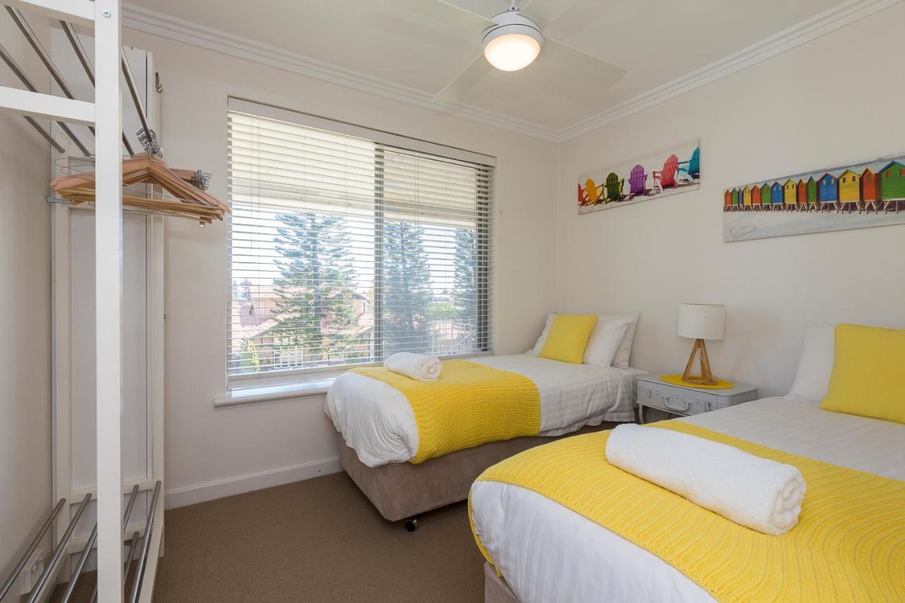 Cottesloe Beach Pines Apartment Perth Exterior photo